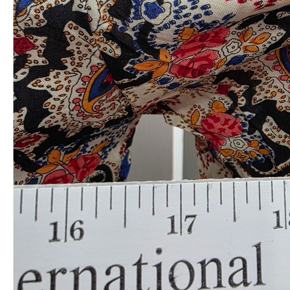 Runway Paris Womens Paisley Floral Cotton 3/4 Sleeve Henley Top Western Office - Picture 5 of 12